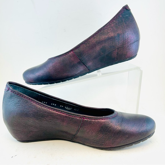 Wolky Black w/Red Metallic Shimmer Valentine Ballernina Wedges, size 40 US 9 - Picture 4 of 11